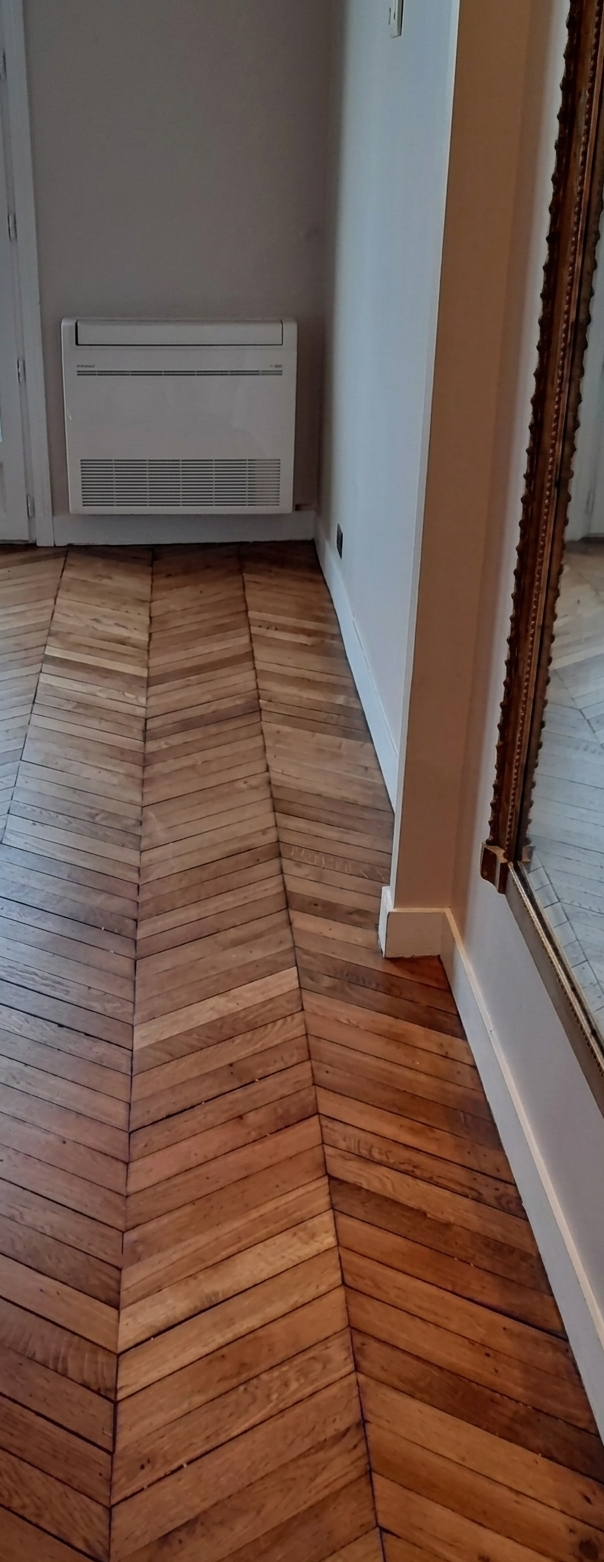 Restauration de parquet chevron traditionnel